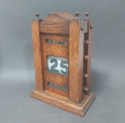 Antique wooden perpetual desk - wooden,