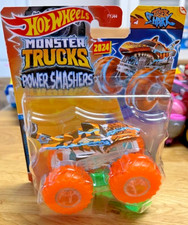 Hot Wheels  Monster Truck  tigershark Monster Smasher 1:64 Scale- Monster trucks