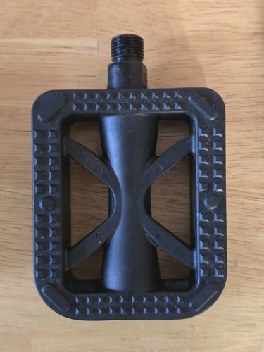 Hybrid bicycle pedals - 9/16,