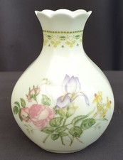 Royal Doulton Camilla Pattern Small Floral Vase Bone China H. 5185 Circa 1990