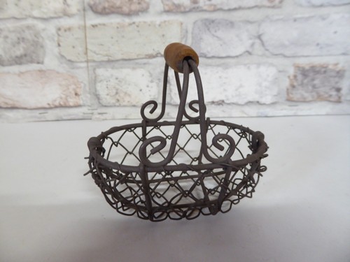 Vintage small chicken wire - vintage,