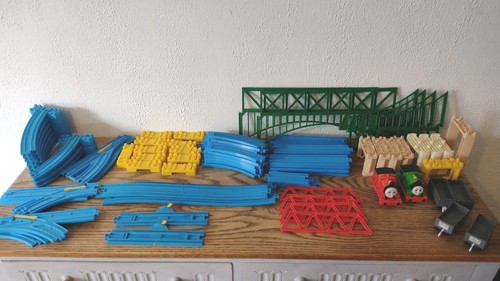 Large tomy trackmaster light - large,