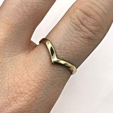 9 ct Gold Wishbone Band Ring