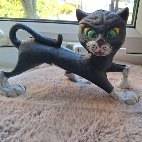 Vintage black scaredy cat cast - black,