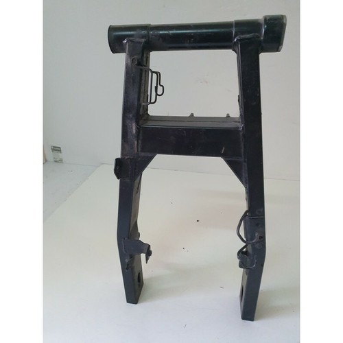 Rear wheel axle swingarm - rear,
