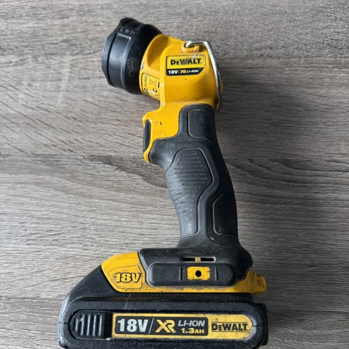 Dewalt dcl040 compact - dewalt,