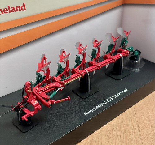 Universal hobbies kverneland - universal,