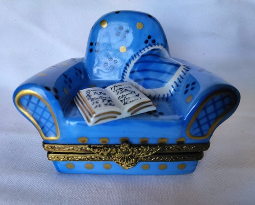 Rare blue arm chair - blue, book