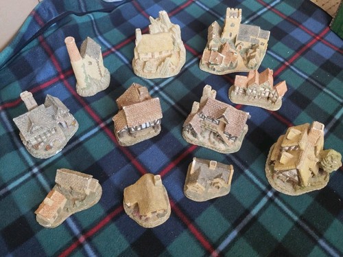 11x miniature cottages - miniature,