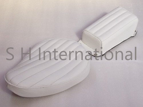 Solo seat pillion tuck - &,