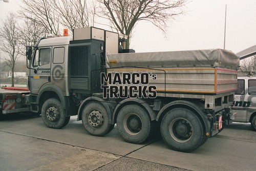 Truck photo mercedes benz - truck,