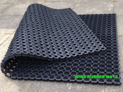 Rubber grass mat - rubber,