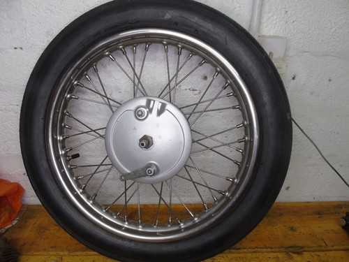 Bsa c15 250 - front, wheel