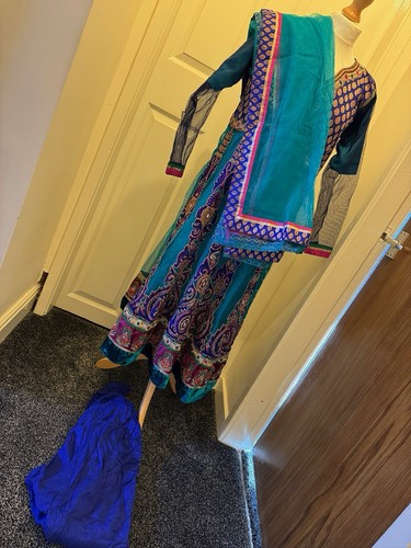 Pakistani woman anarkali - pakistani,