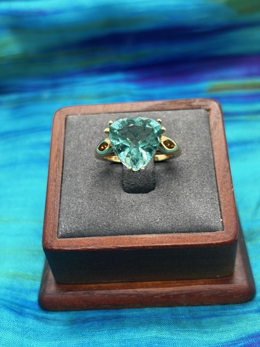 Stunning sea green paraiba - green,