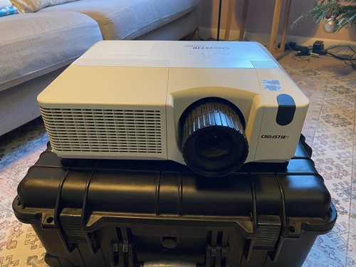 Christie projector lwu420 - projector,