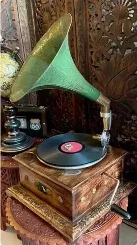 Vintage hmv gramophone - vintage, –