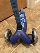 MINI MICRO DELUXE LED SCOOTER BLUE - FANTASTIC CONDITION