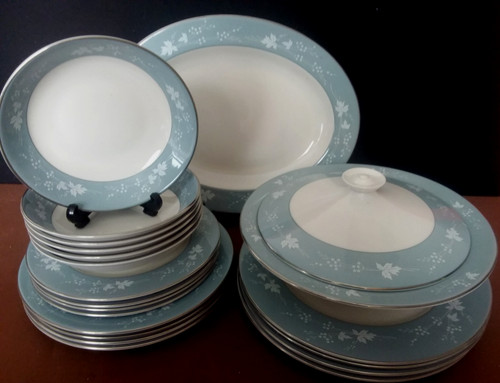 Royal doulton porcelain dinner - doulton,