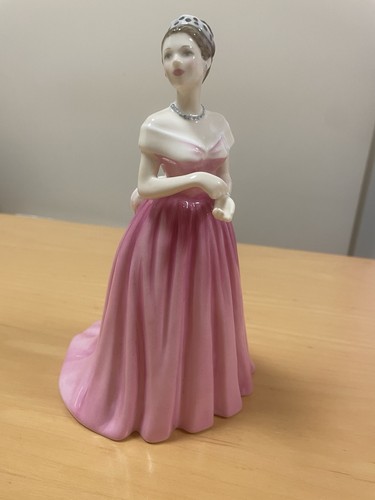 Royal doulton camilla figure - royal,