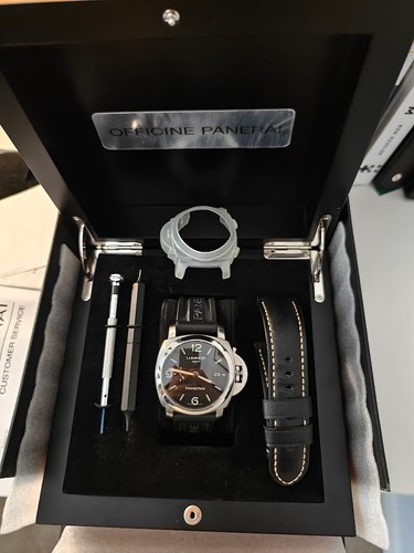 Panerai luminor gmt pam 320 - panerai,