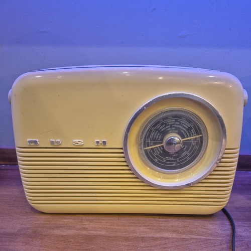 Bush tr82 vintage style radio - style,