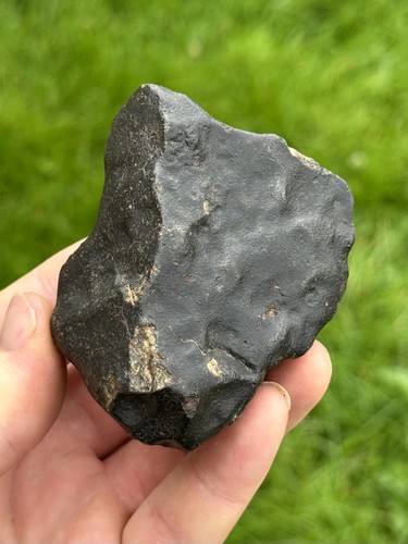 Meteorite fusion crust 253g - meteorite,