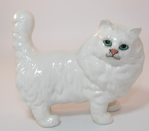 Beswick figurine 1898 standing - figurine,