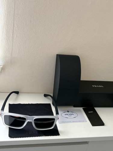White frame black lens - frame/black, prada