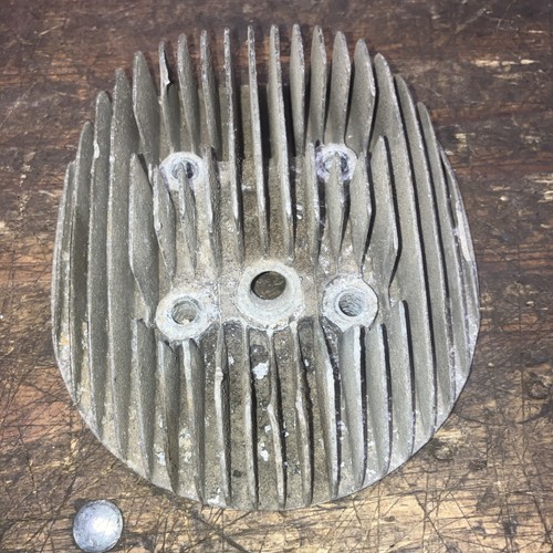Bsa bantam cylinder head - cylinder,