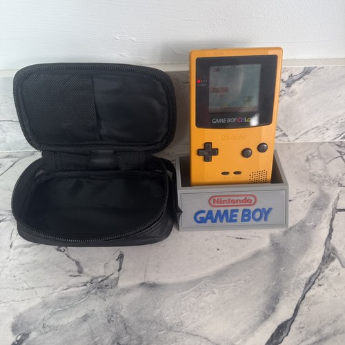 Nintendo game boy - game, yellow
