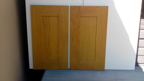 Pair solid light oak shaker - pair,