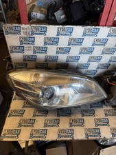 SKODA FABIA MK2 2011 DRIVER SIDE HEADLIGHT