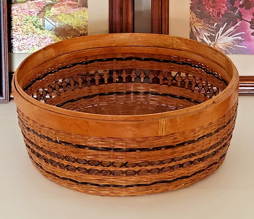 Vtg basket bamboo - vtg, 10"