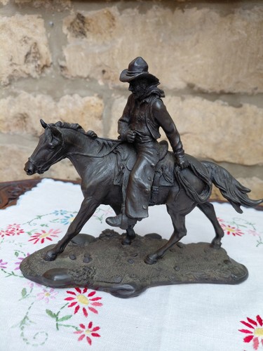 Vintage heredities sculpture - heredities,