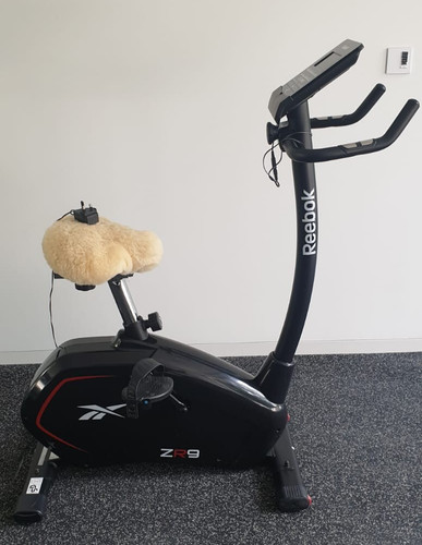 Exercise bike reebok zr9 - bike,