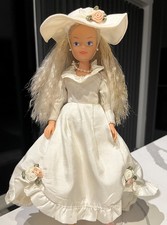 Vintage Sindy Doll Romance 'n Roses 1987 New Face Hasbro 