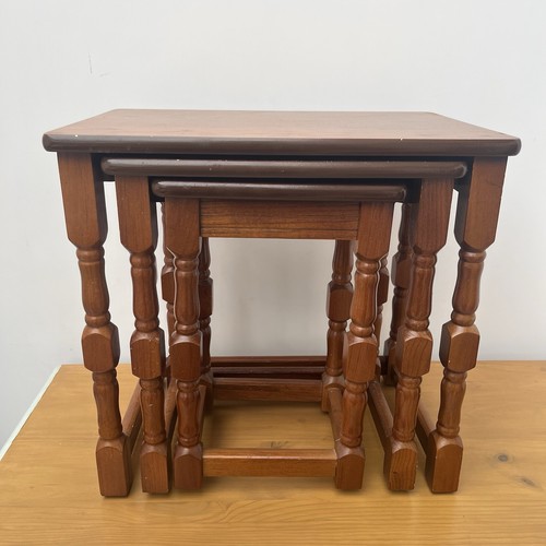 Set wooden nesting tables - set,