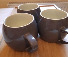 RAYWARE  HUG  MUGs  ~
