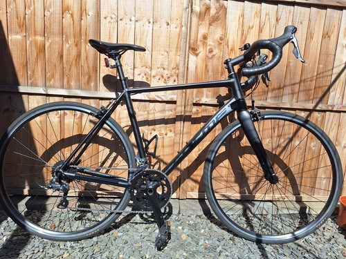 Forme longcliffe black - black, road