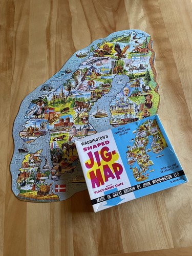 Waddingtons vintage jig map - vintage,