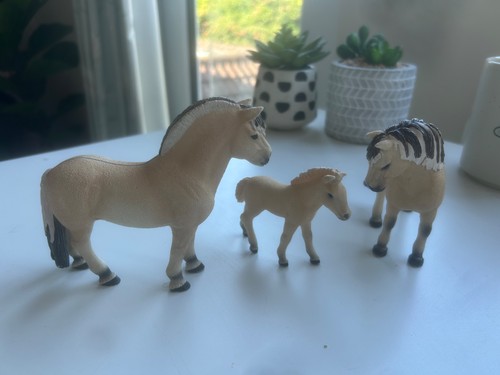 Rare retired schleich fjord - schleich,