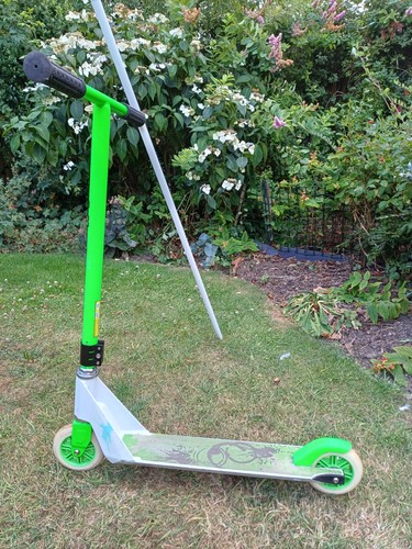 Bug pro scooter - bug,