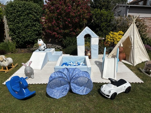 Blue and white - white, softplay
