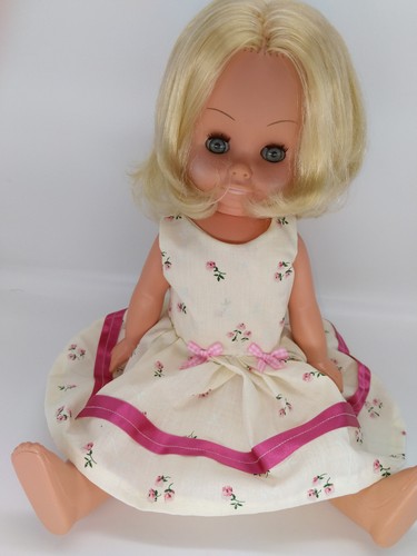 Pedigree vintage doll - pedigree,