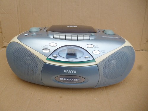 Sanyo boombox tape cassette - sanyo, cd