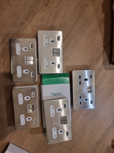 Schneider electric gang - electric,