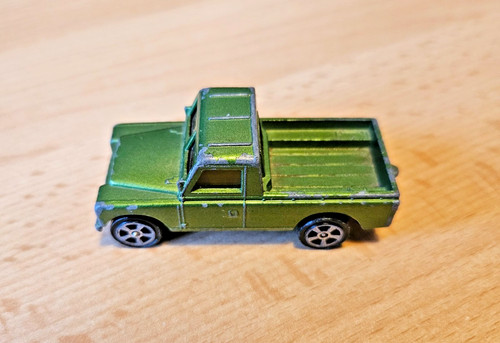 Land rover corgi - land,