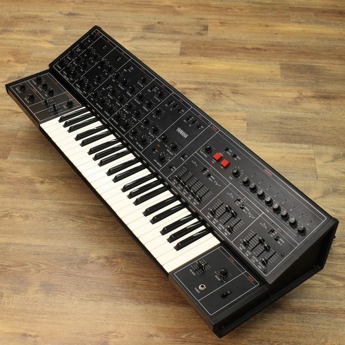 Yamaha monophonic analog - cs-30,