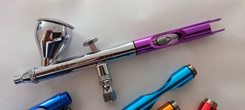 Iwata neo airbrush coloured - airbrush,